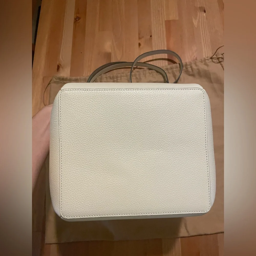 Toteme Bucket Bag - Picture 10 of 15